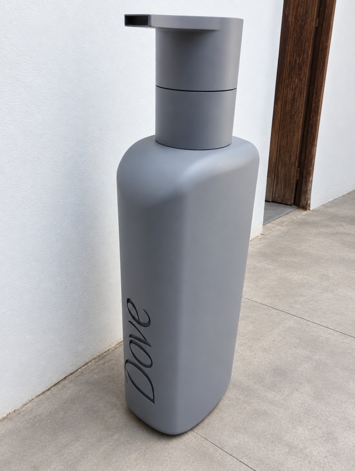 Envase Dove gris de gran formato